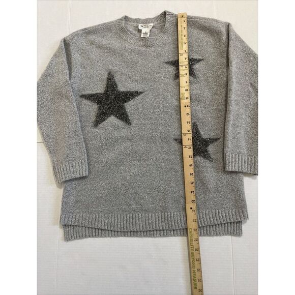 Republic Gray Metallic Silver Star Sweater Womens Size M Christmas Pullover Soft - Picture 4 of 6